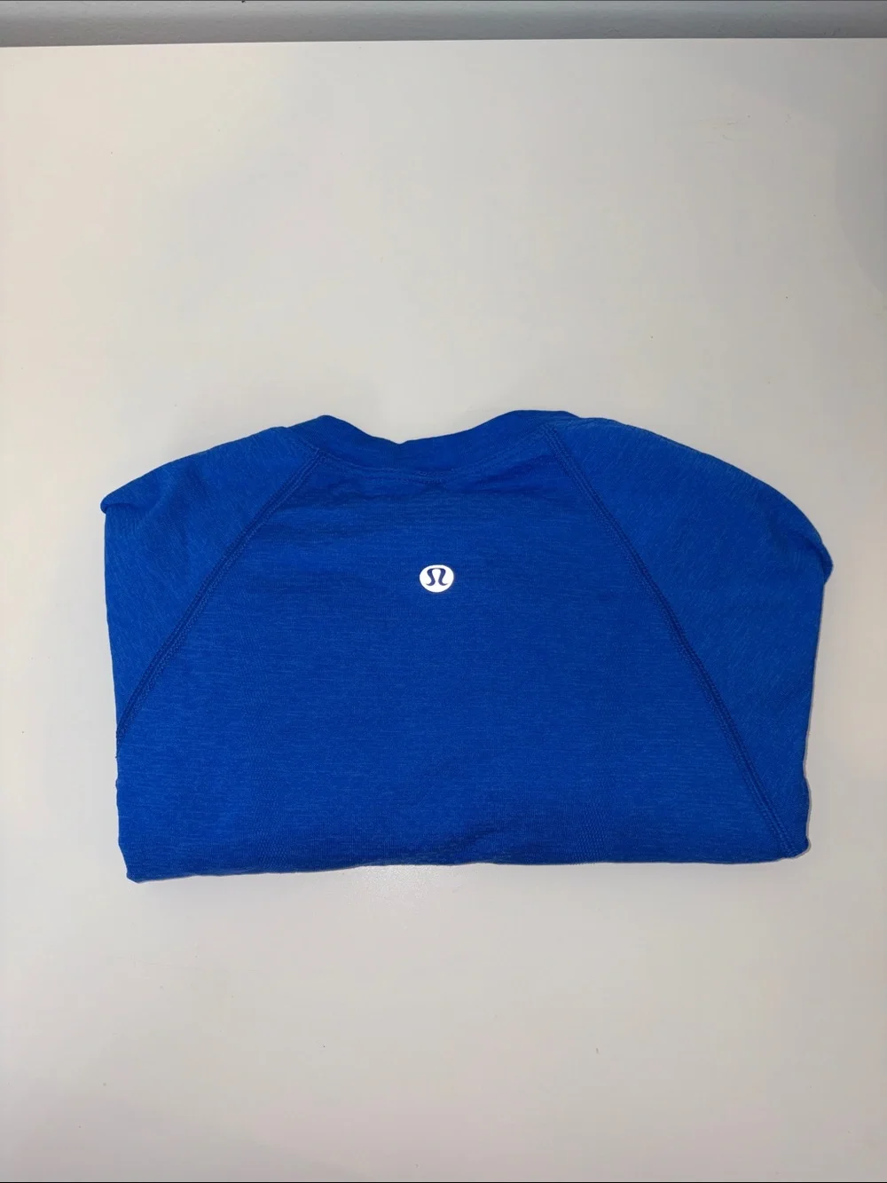 lululemon athletica Long Sleeve Tee in Vibrant Blue